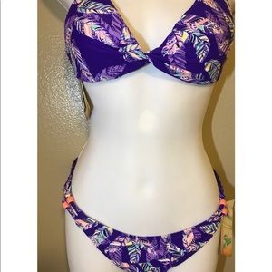 NWT Macy’s hobie swimwear sz large purple feathers
